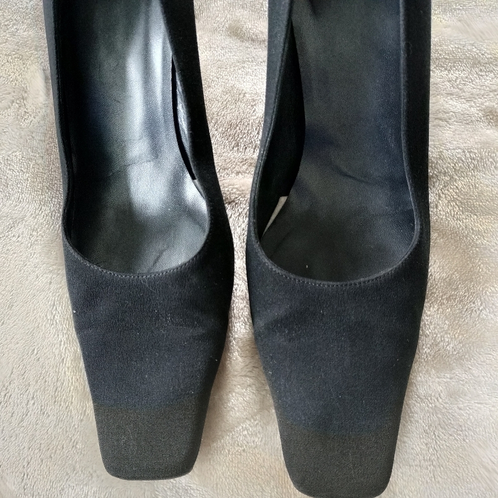 Stuart Weitzman Women's Black Pumps size 8.5 - Picture 9 of 9
